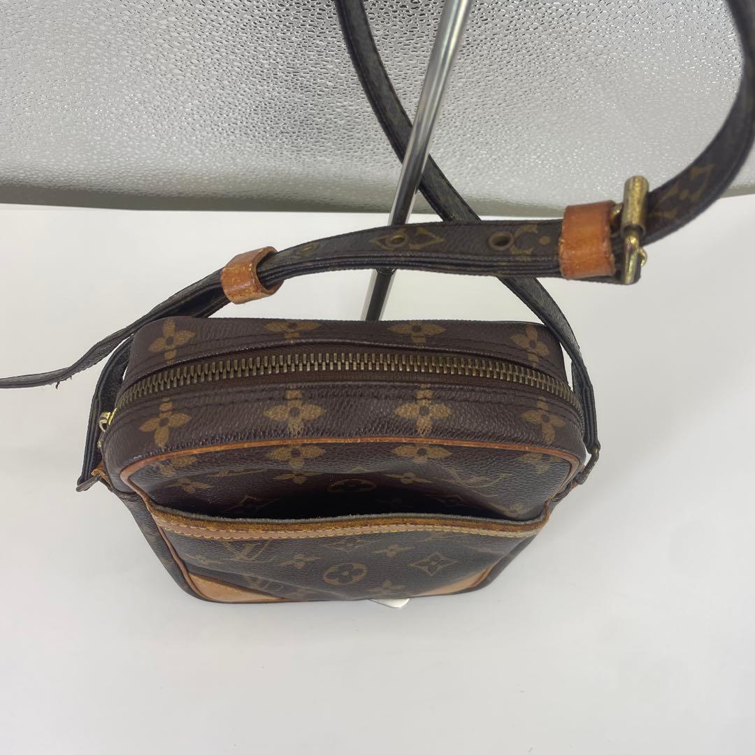 LOUIS VUITTON ルイヴィトン　ダヌーブ　ショルダーバッグ