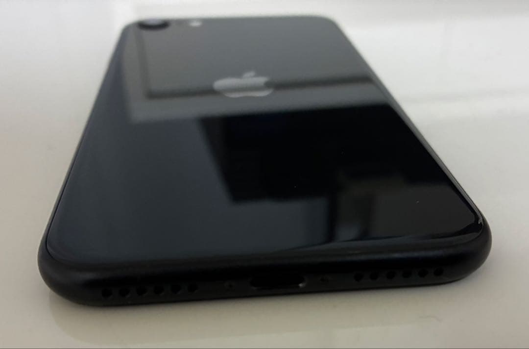 スマートフォン本体 iPhoneSE2 128BG