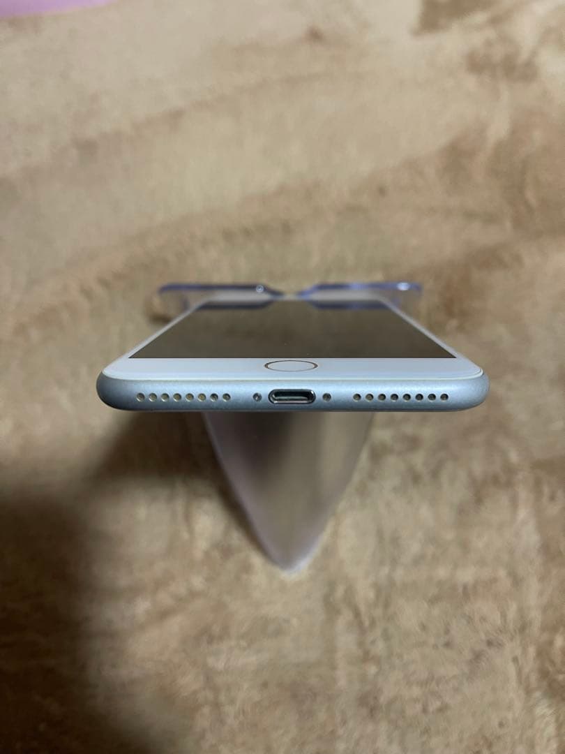 Iphone8 Plus シルバー64GB SIMフリーバッテリー100％良品