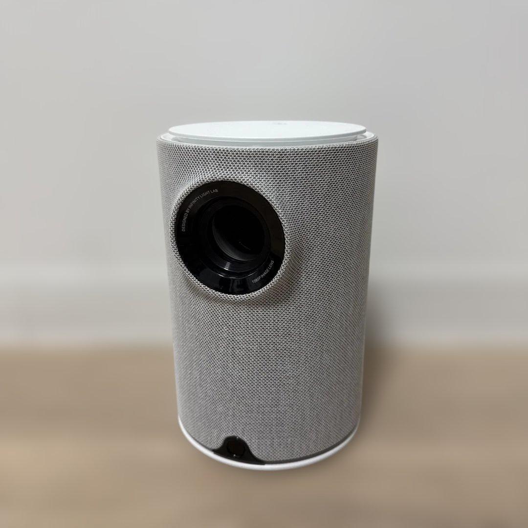 小型プロジェクター　家庭用　ホームシアター　ホワイト　Bluetooth