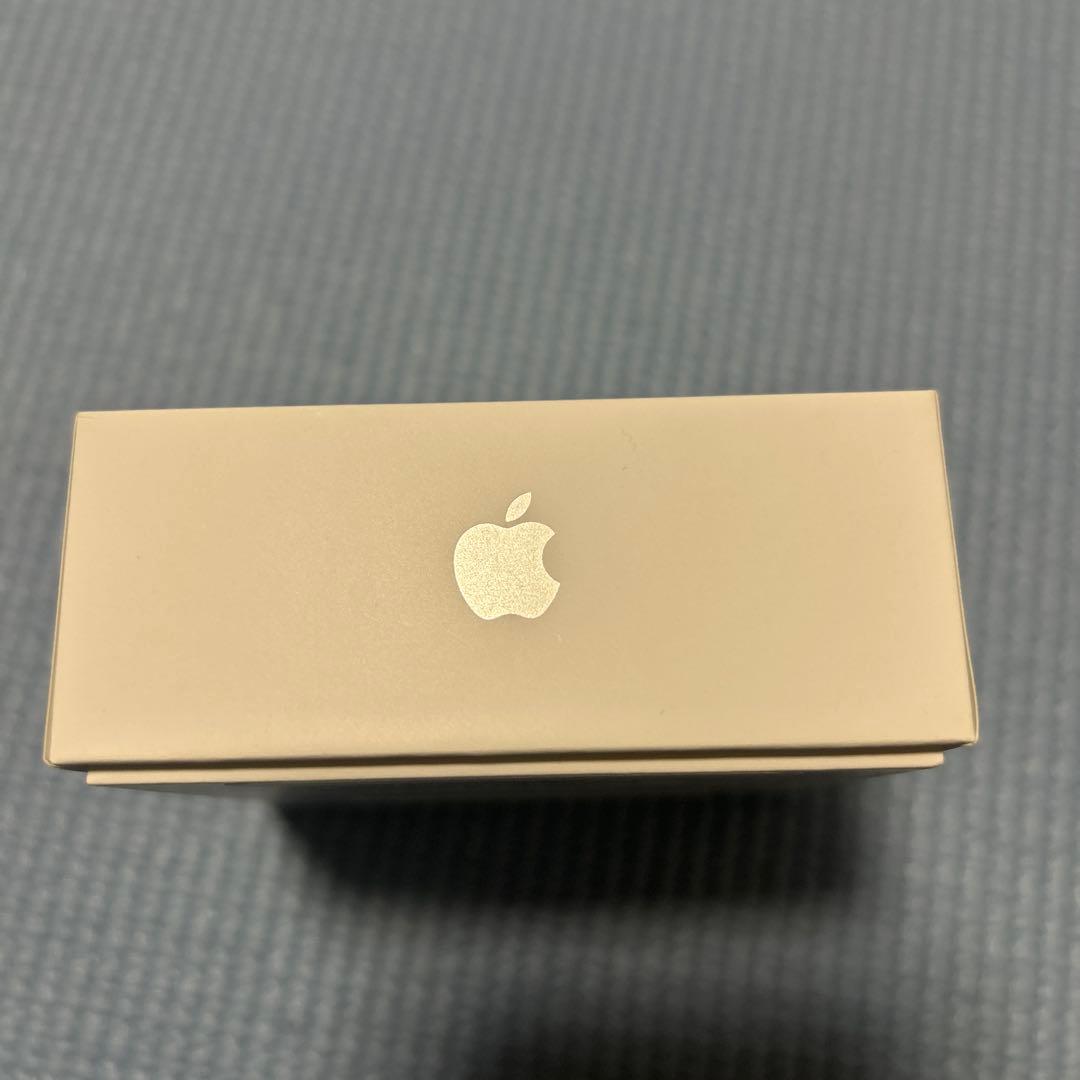 AppleAirPodsアクティブノイズキャンセリング箱