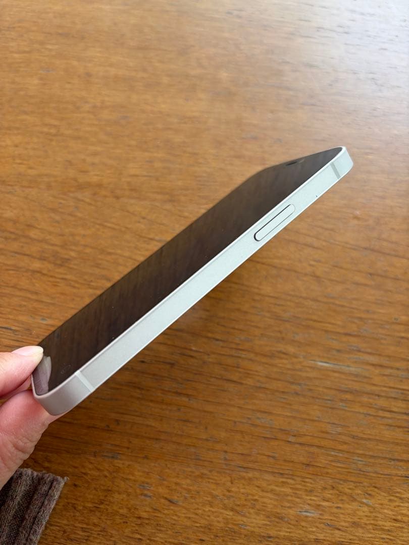 iPhone 12 mini 128GB SIMフリーホワイト　バッテリー75%