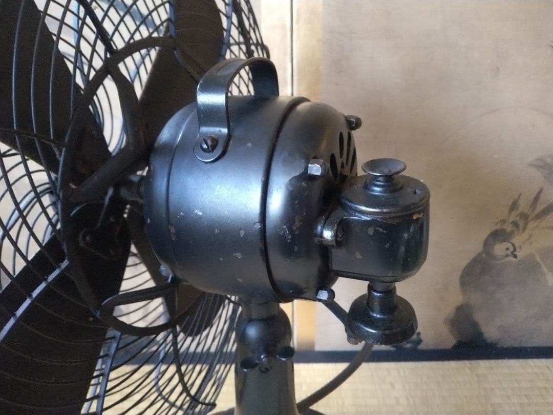 7月迄！極美品　安全安心なオーバーホール済み　別誂え台付アンティーク扇風機　骨董