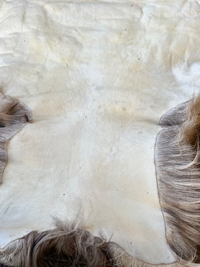 UPIダーラムトナカイファーワード L毛皮ラグ