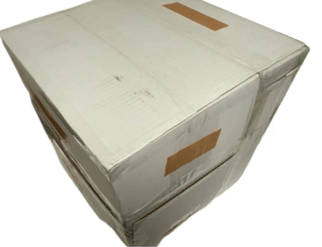 AZZA ピラミッド型(三角形) pcケース　未開封・未使用(ジャンク)