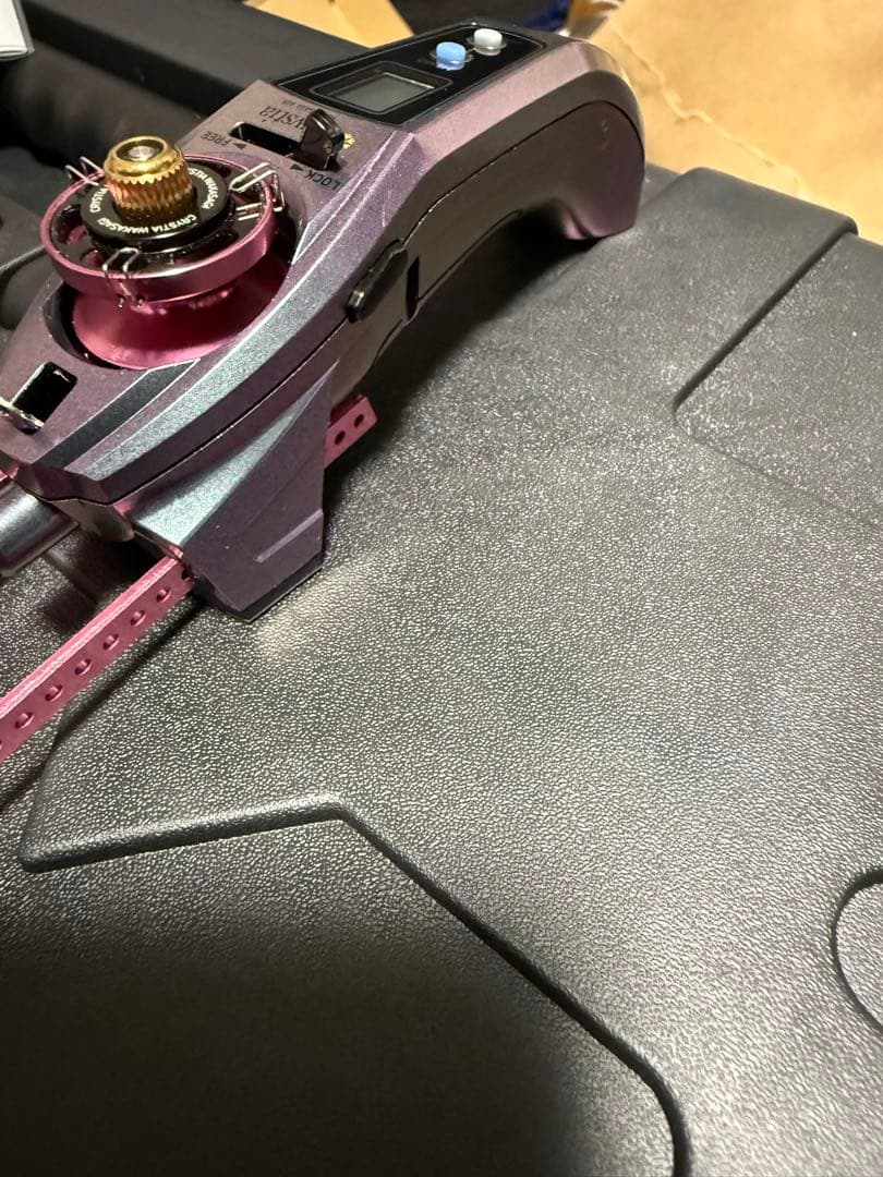 Crystia AIR 限定マッドピンクムーブ