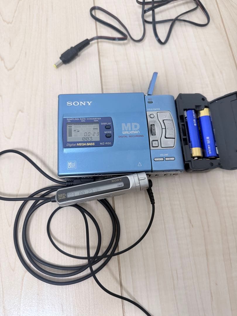 ポータブルプレーヤー sony MD Walkman MZ-R50. used