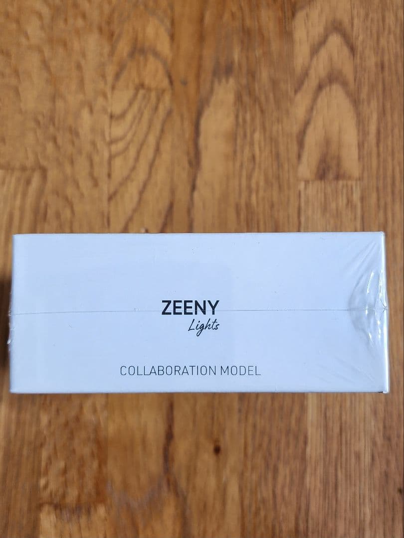 鈴原るる　ZEENY Lights コラボモデルワイヤレスイヤホン