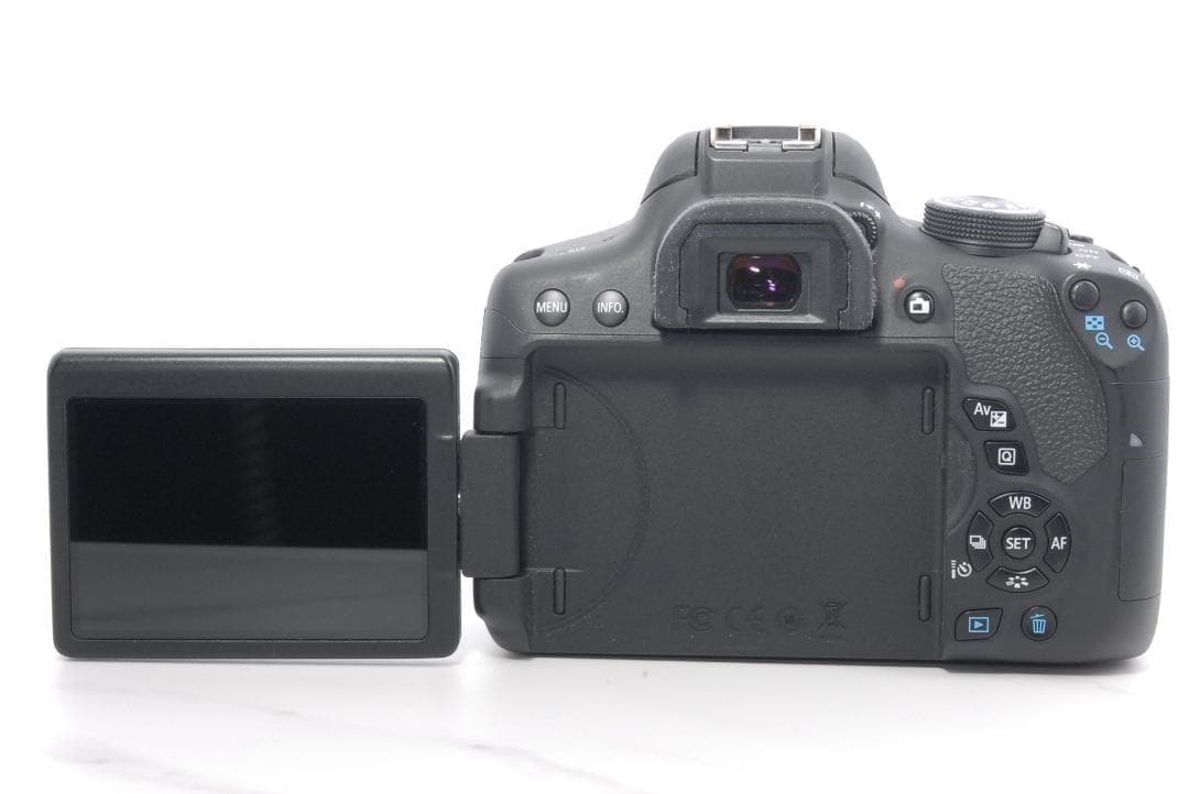 極美品　Wi-Fi搭載　Canon kiss X8i バイアングル液晶