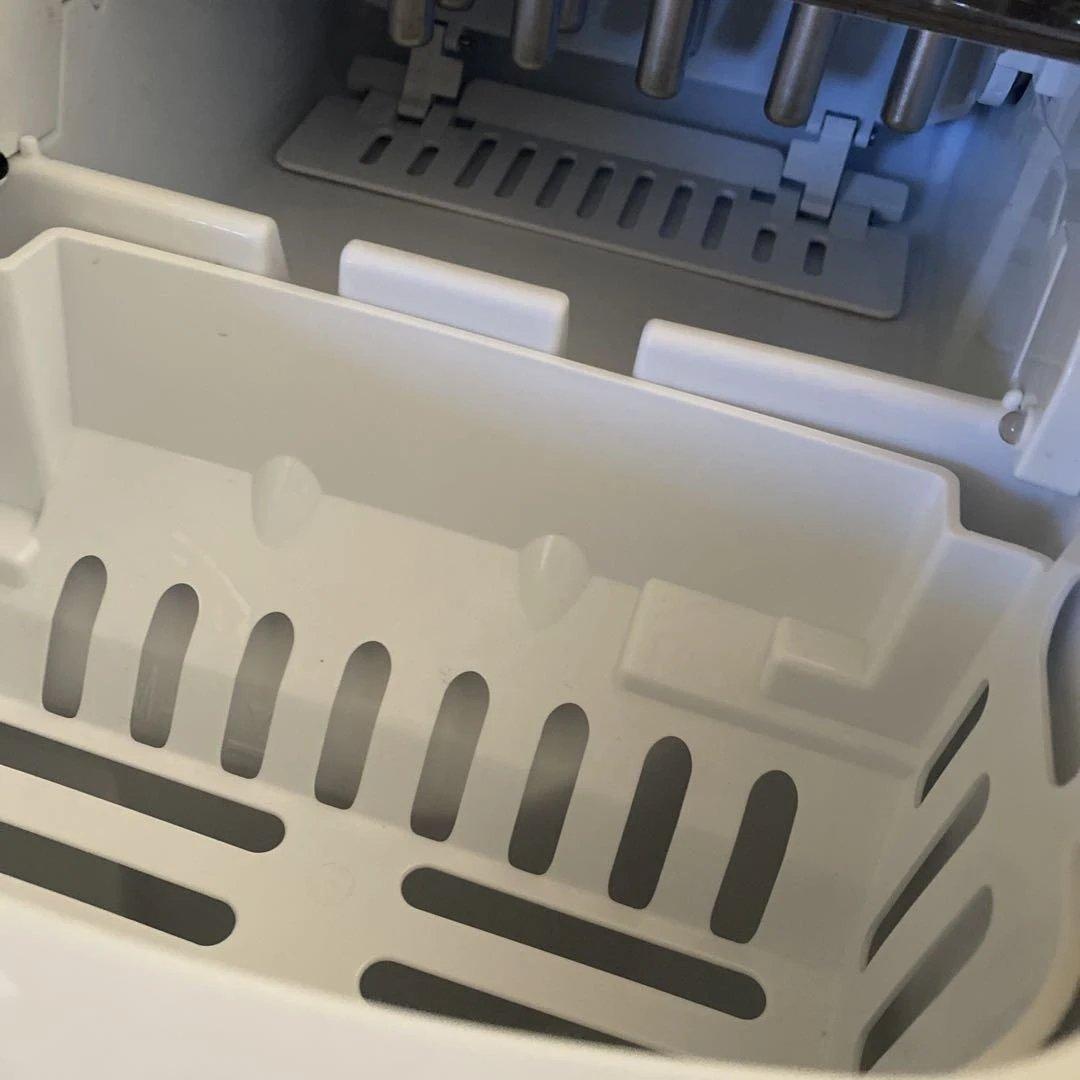 ecozy 製氷機 黒　家庭用製氷機　キャンプ　持ち運び可能