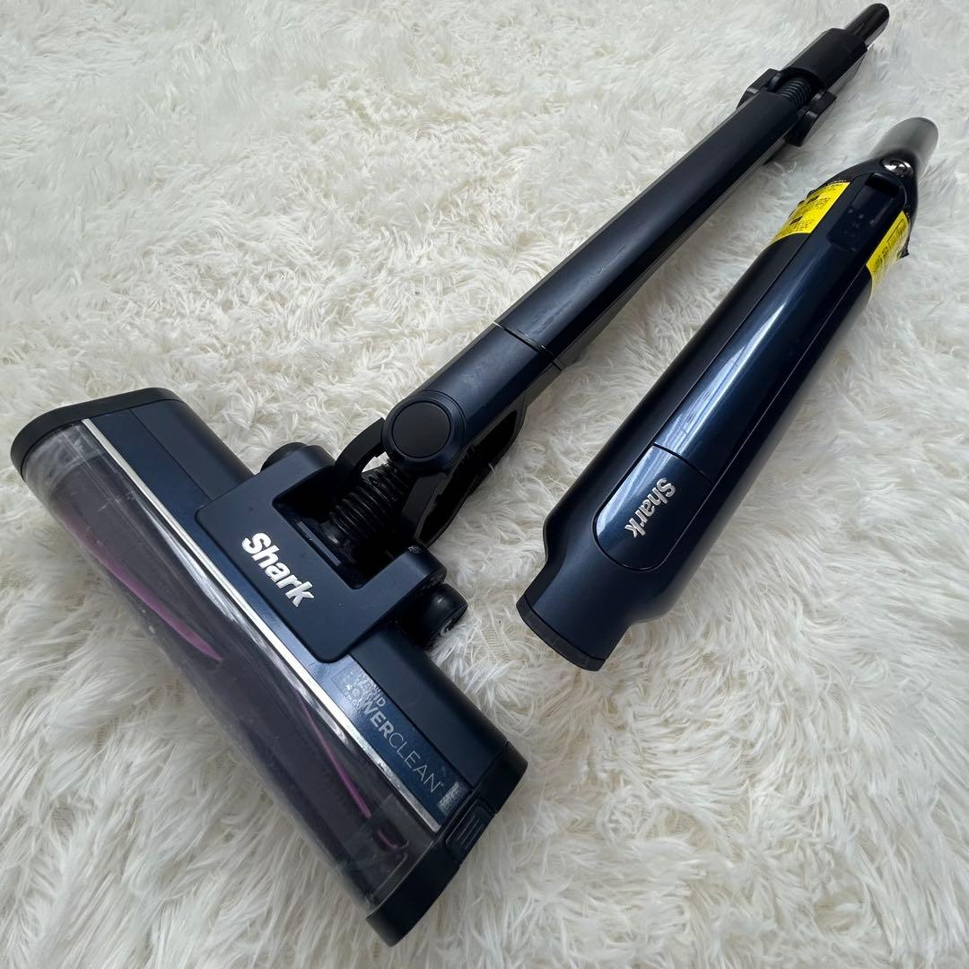 SHARKシャーク コードレスサイクロン掃除機 CS651JBL 上位モデル