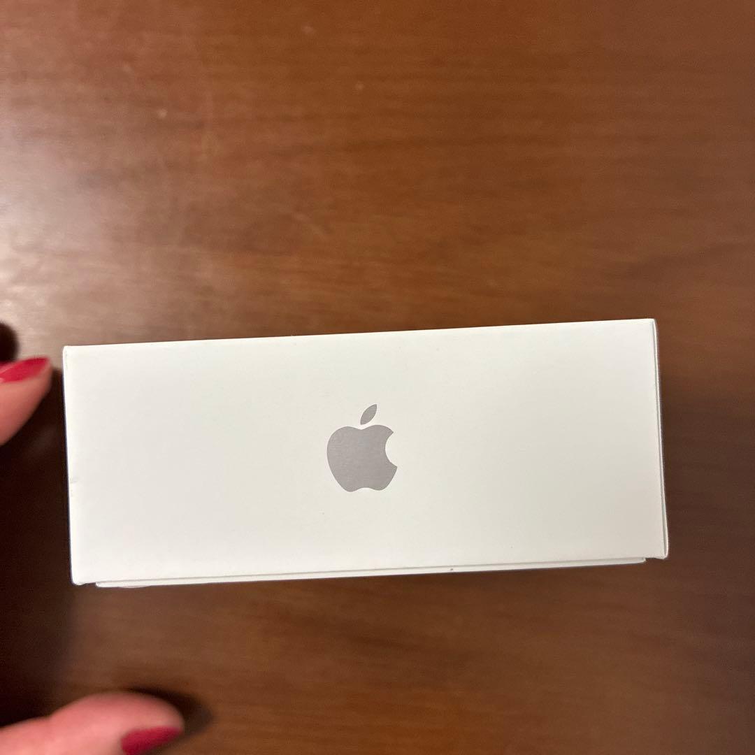 【新品・未開封】Apple AirPods4 (ANC) ホワイト