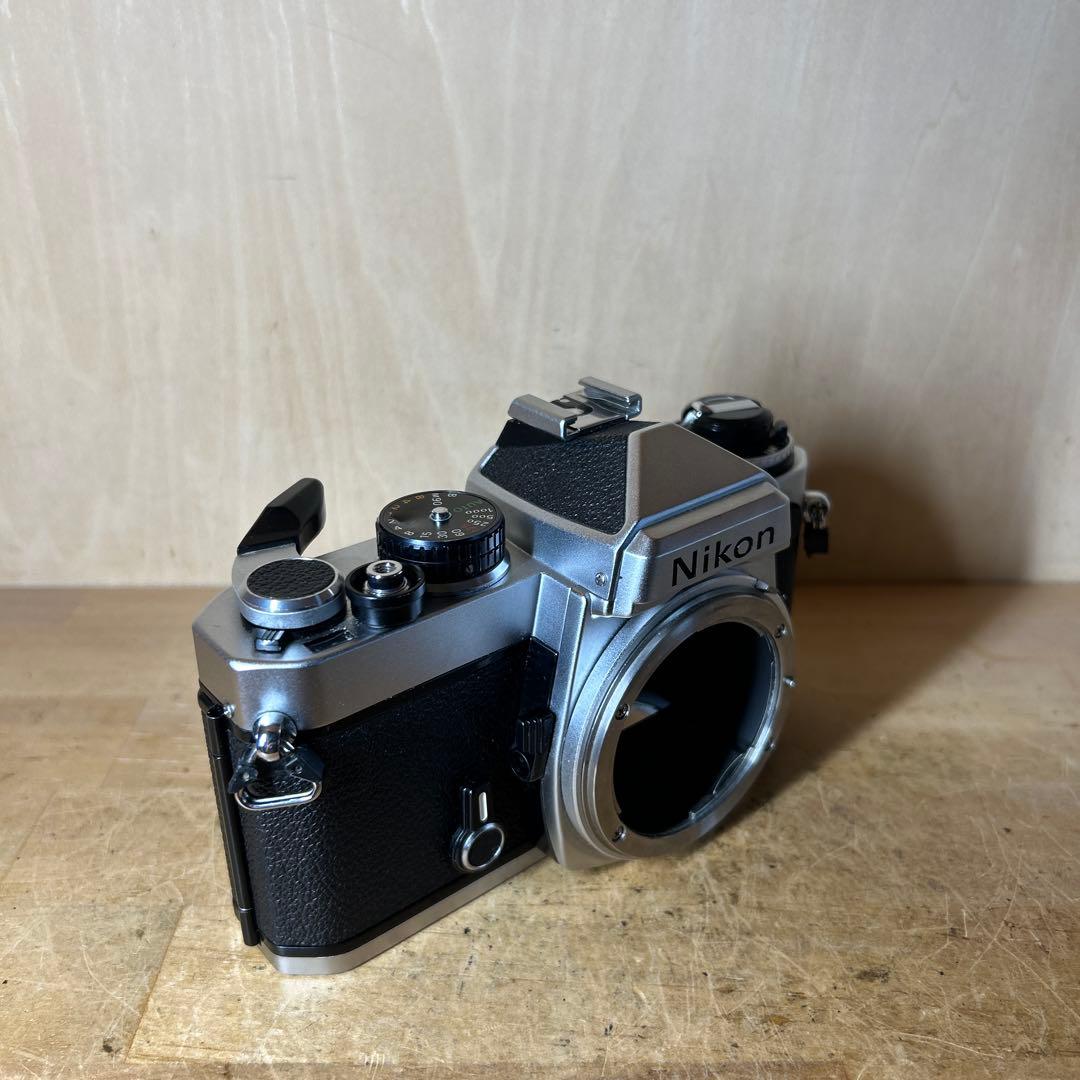 Nikon FE シンプルニコン　シルバーボディー　完動極美品