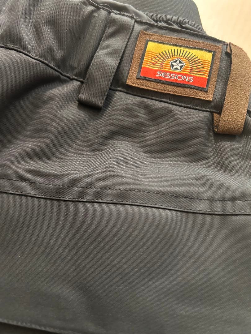 未使用　SESSION スノーボードウェアセット　年内中