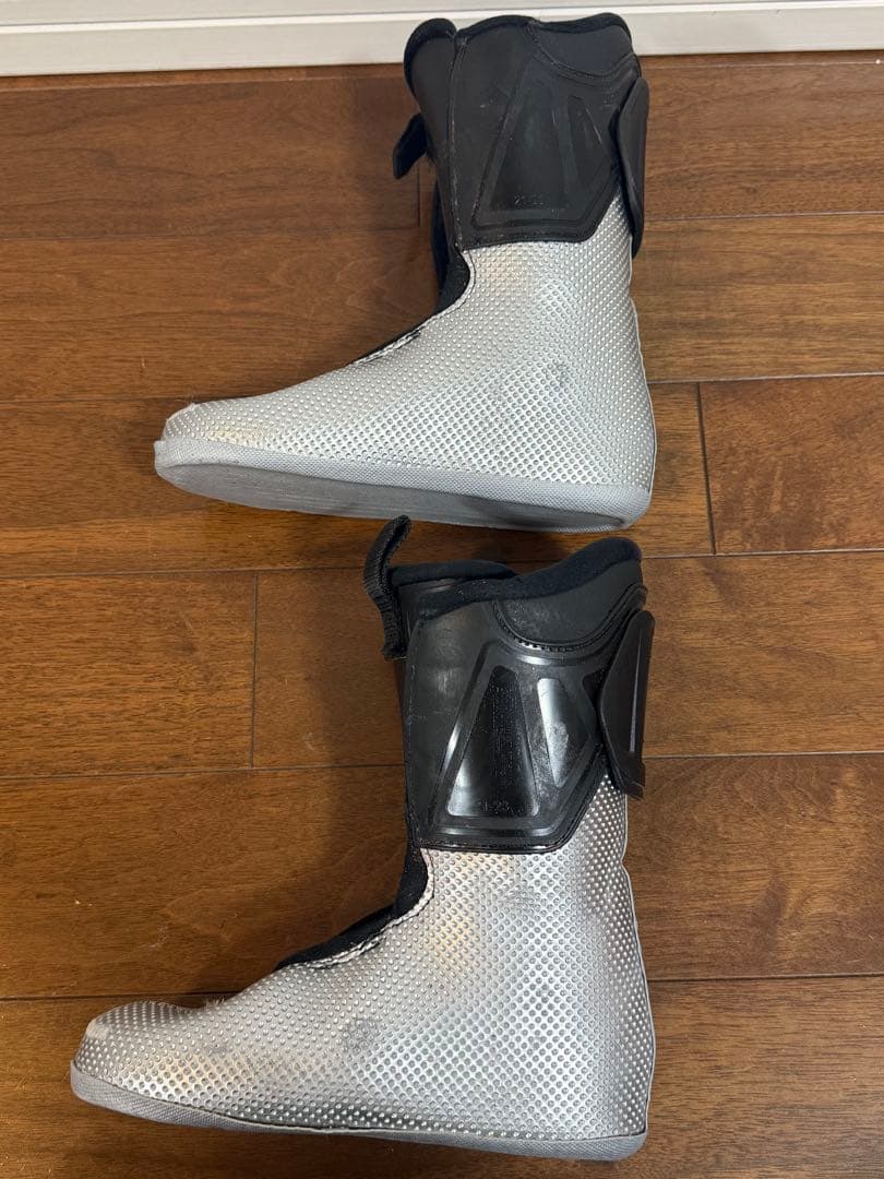 Atomic Redster Jr 60 ジュニア スキーブーツ 22 22.5