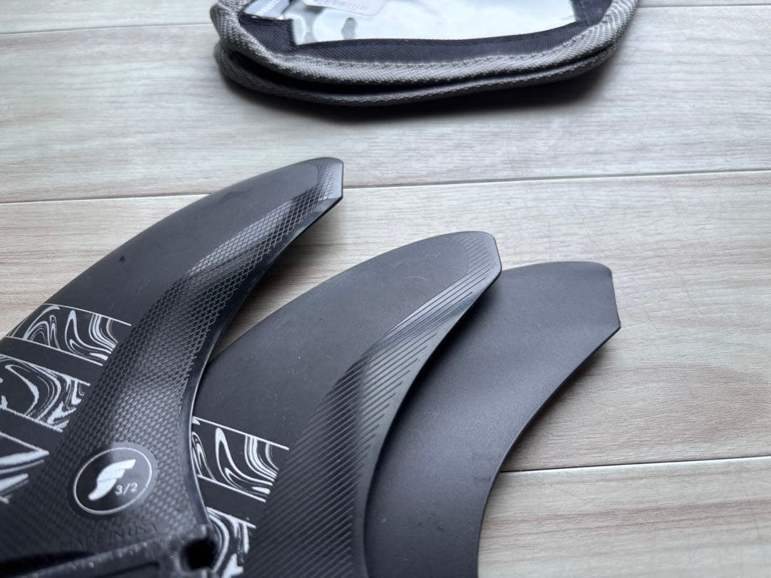 サーフィン・ボディボード futures VECTOR3/2THRUSTER LARGE