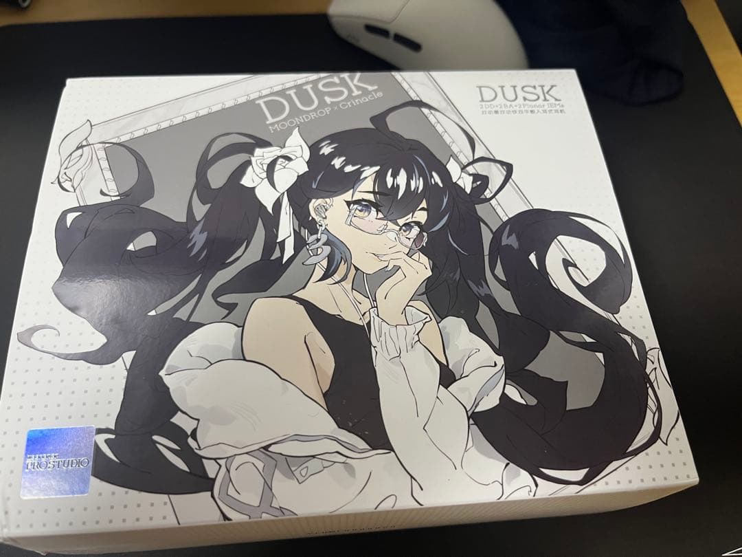 イヤホン Moondrop DUSK