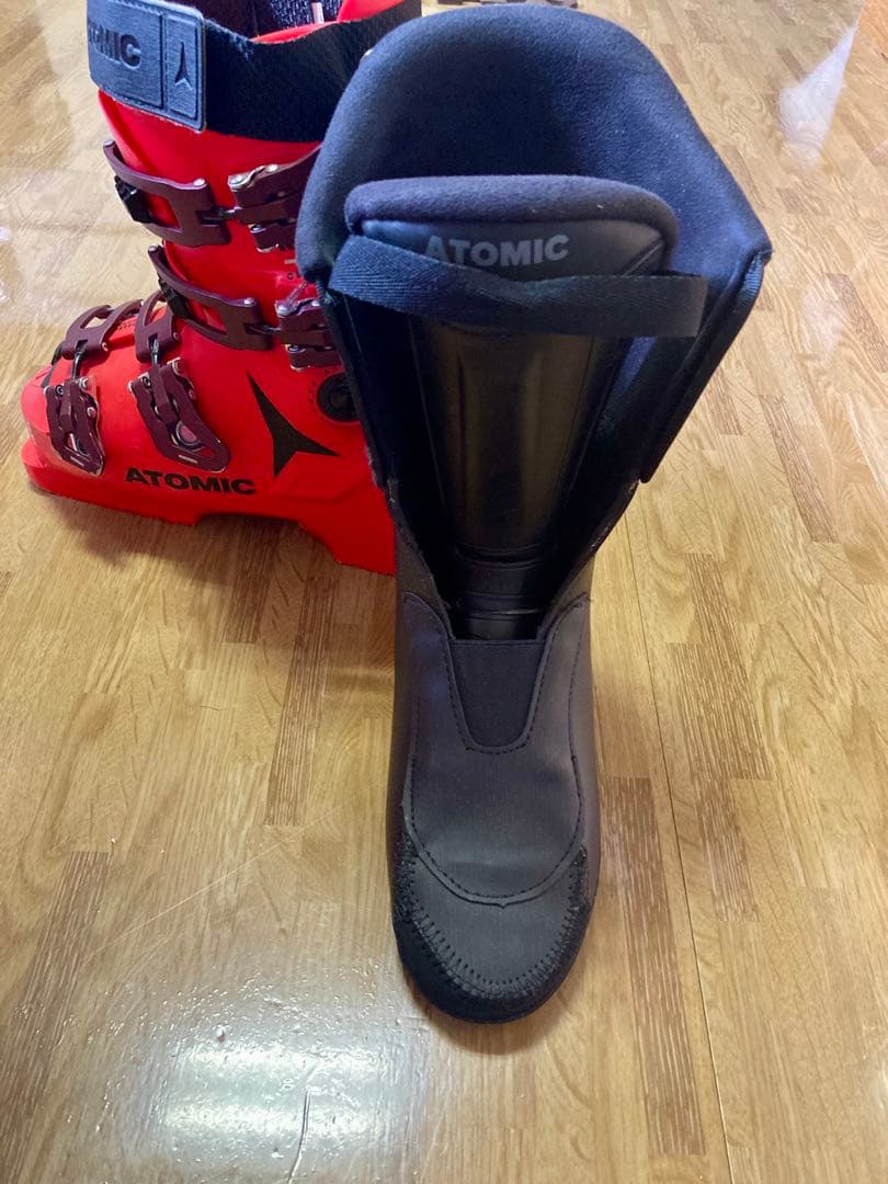 Atomic アトミック　レッドスター　CS 70 LC 23.5センチ