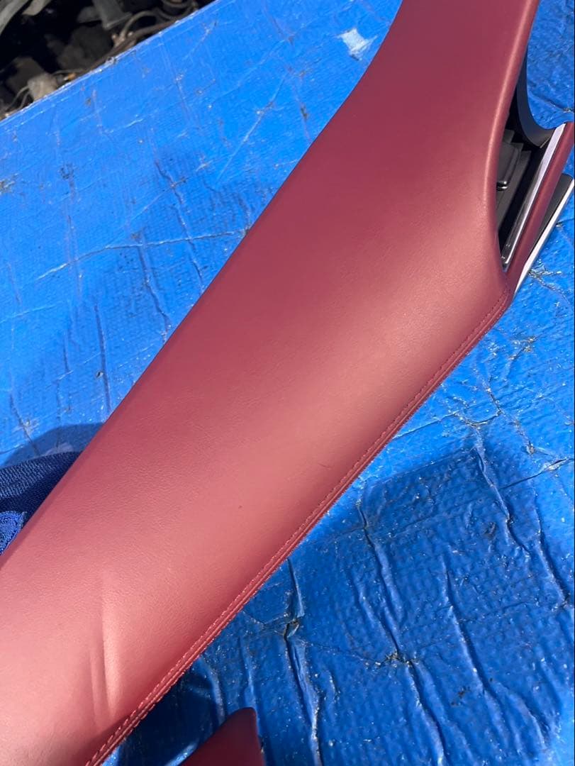 マツダ3 BPFJ3R エアコン吹き出しパネル　赤　※フォロー割OK