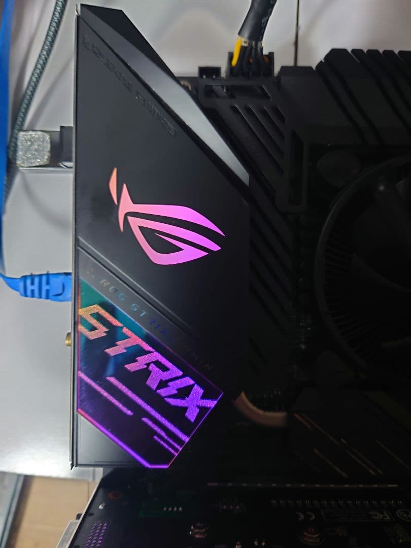 ASUS ROG STRIX Z490-E GAMING マザーボード