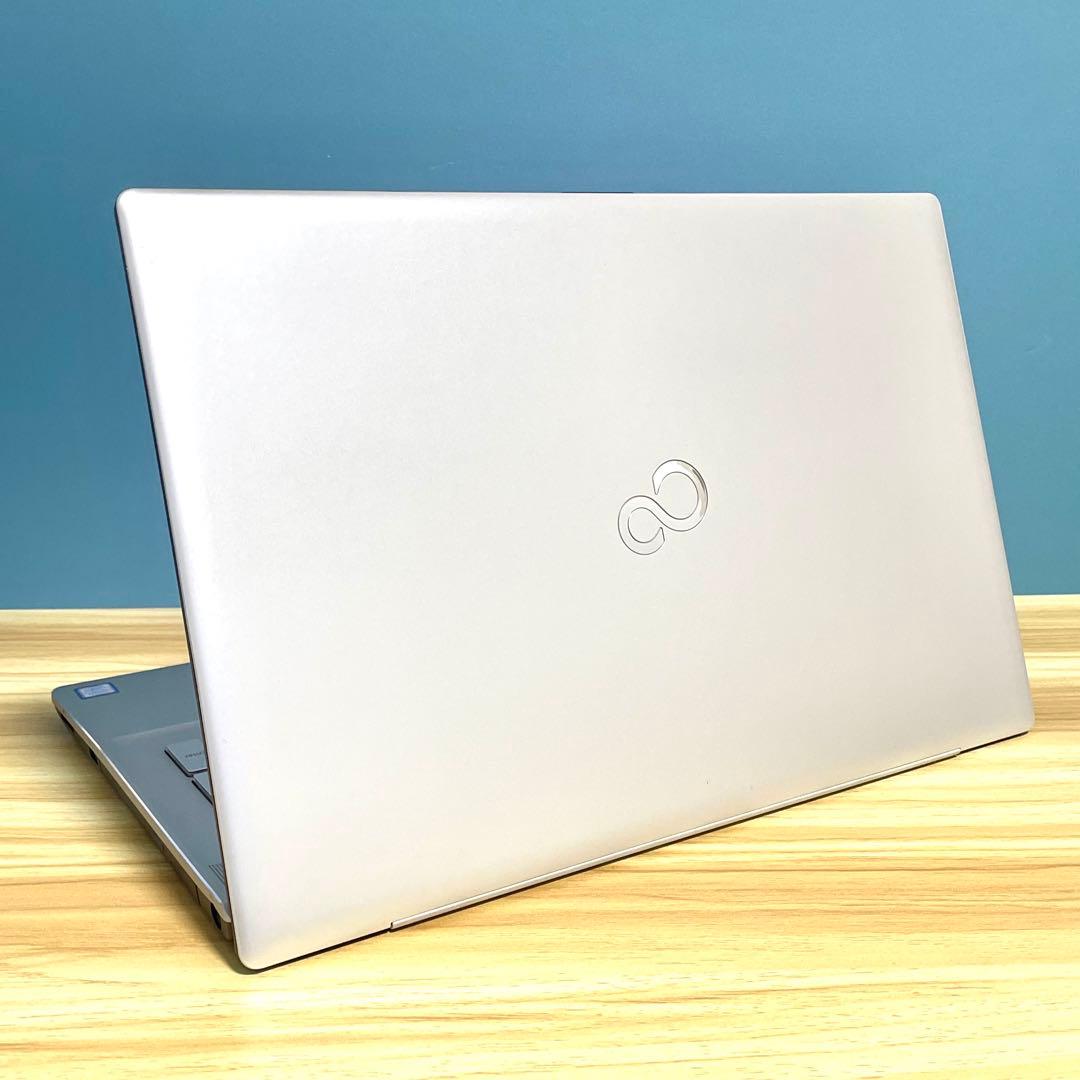 富士通 LIFEBOOK NH/Corei7/16GB/SSD512GB/BR