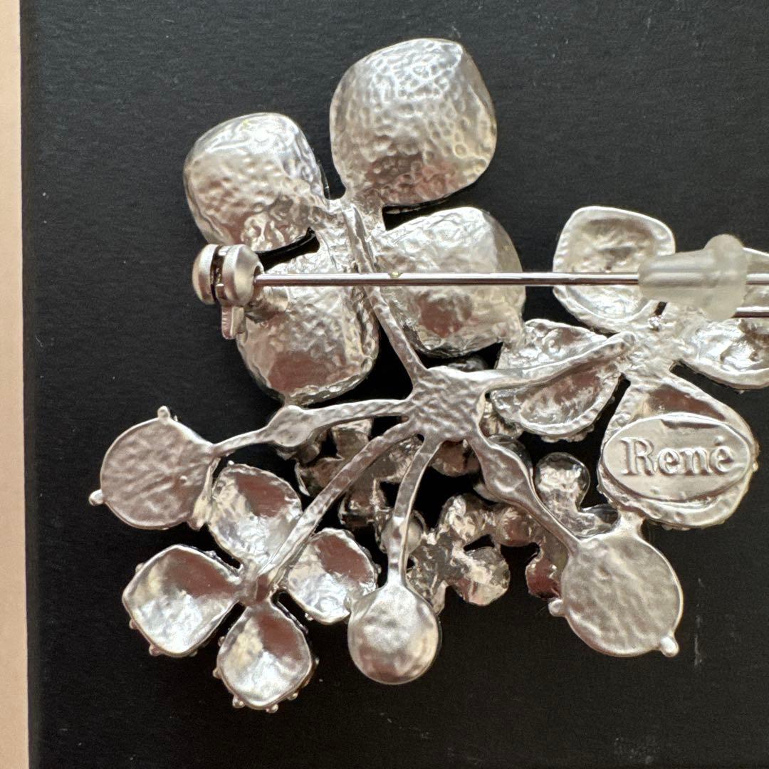 Rene ルネ お花 フラワーモチーフ クリスタルブローチ 入学式に
