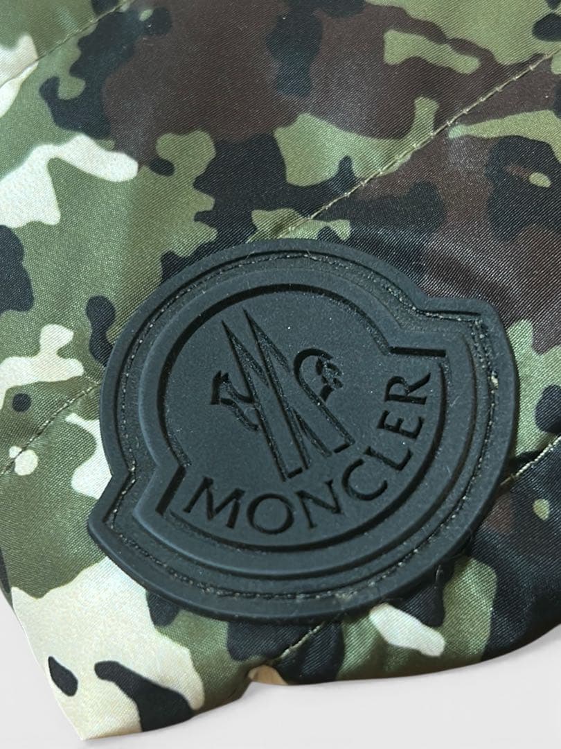 モンクレール　カモ　犬用　ジャケット　小型犬