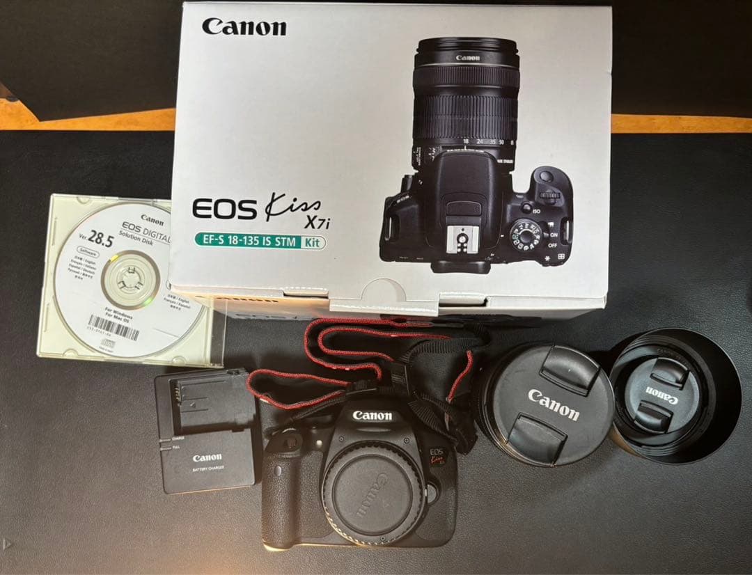 Canon EOS Kiss X7i ダブルレンズセット 美品　箱付き