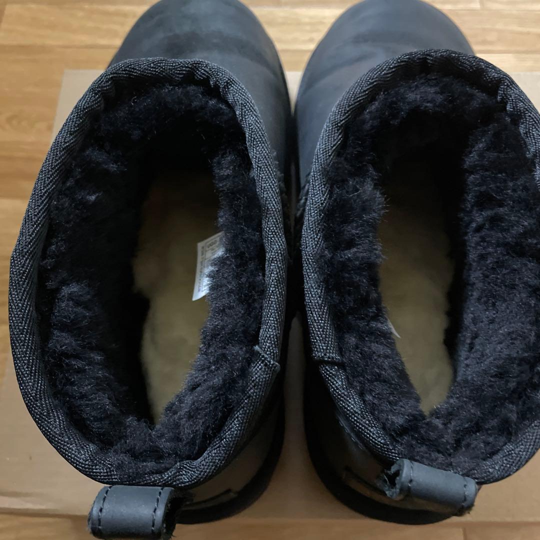 新作　完売品UGG クラッシックウルトラミニレザー　ブラック23 ロンハーマン