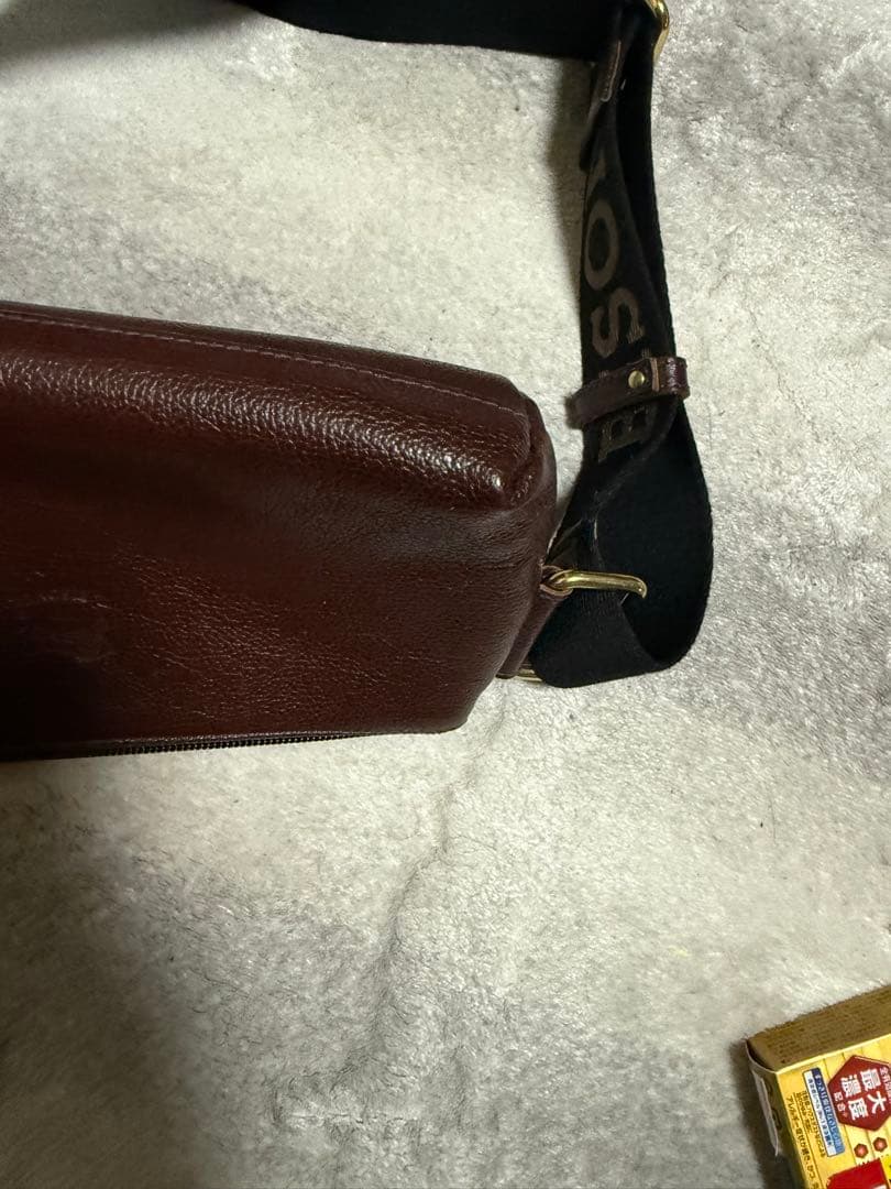 イルビゾンテブラウンレザー　ショルダーバッグ
