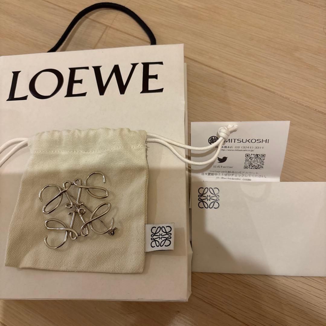 【1月31日まで値下げ】ロエベ　ブローチ