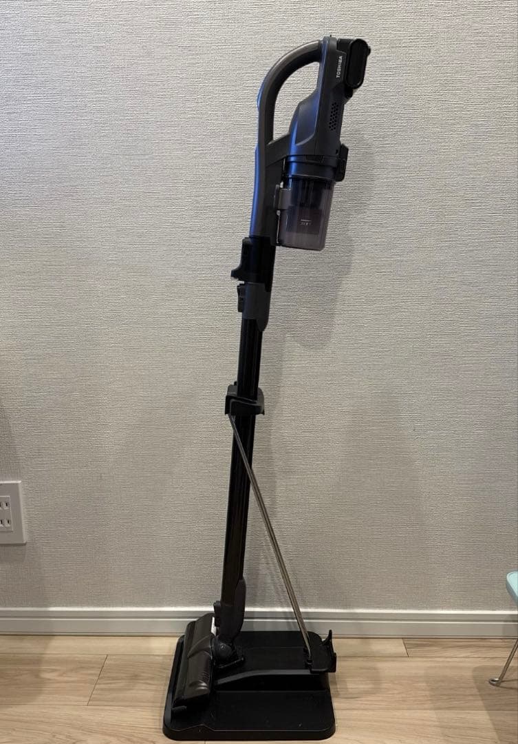 【2024年製】TOSHIBA トルネオ コードレス掃除機 スティッククリーナー