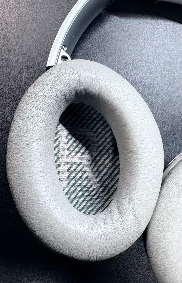 希少 BOSE QuietComfort 35II シルバー