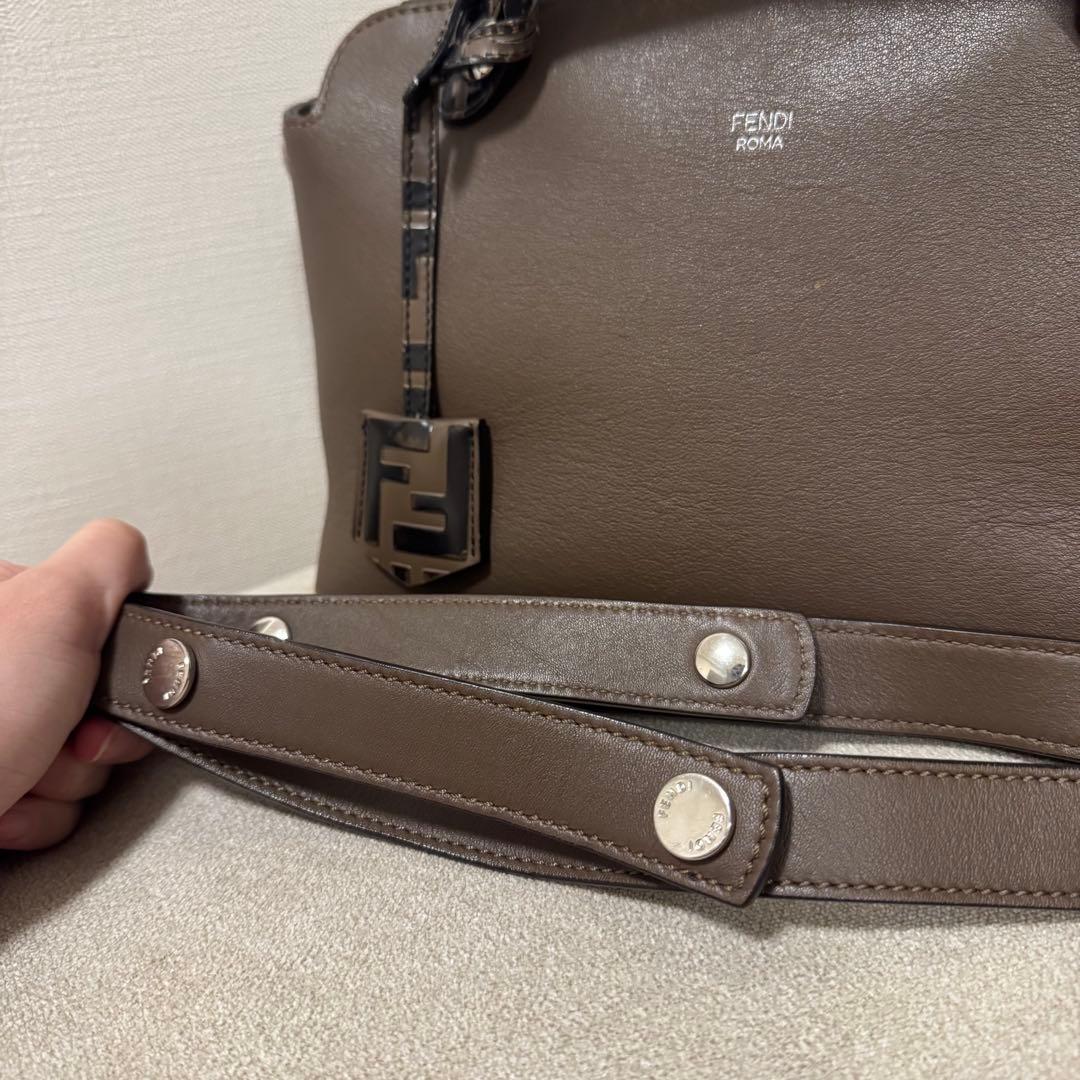 【美品】FENDI バイザウェイ　ミディアム　2way