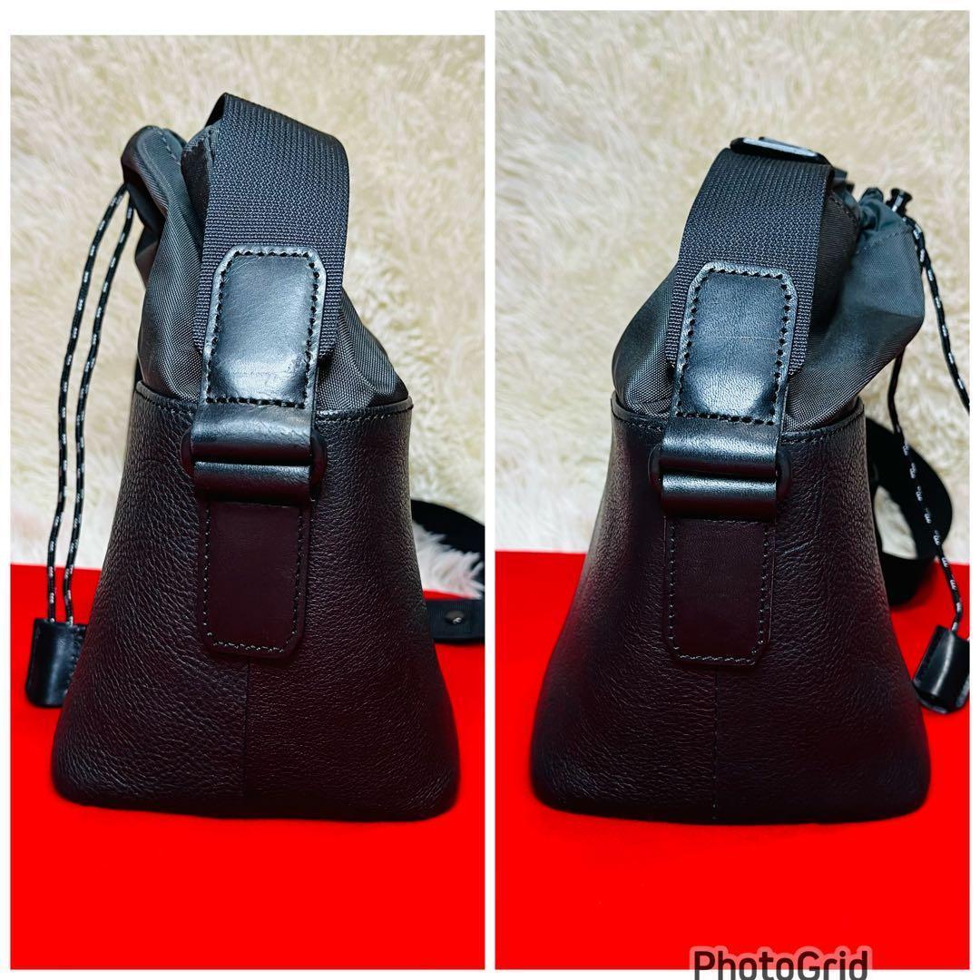 【美品】土屋鞄 ザ シーンズ カメラバッグ ショルダーバッグ ブラック