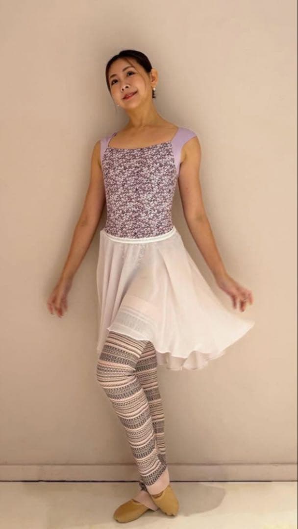 スティナ Stina レオタード 、Pサイズ、 プティローズ柄、新着、美品