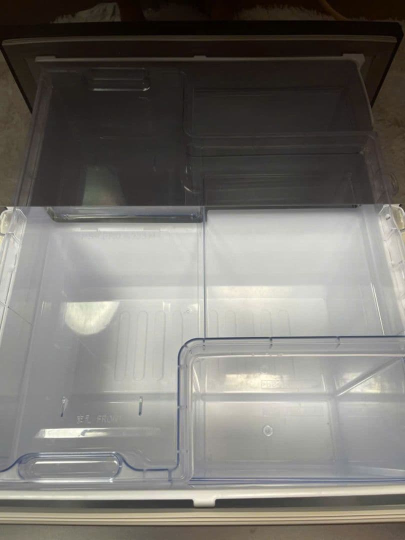 配送無料 美品 SHARP 冷蔵庫SJ-GW35G-R　2021年製