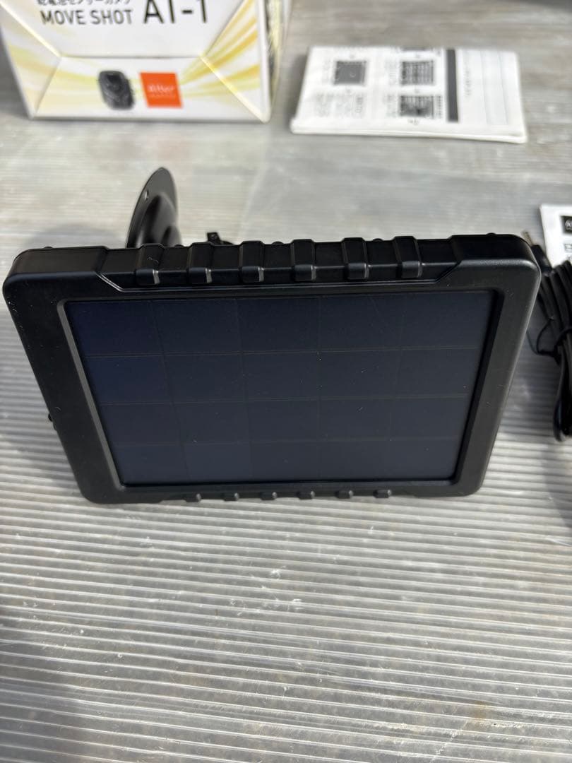 防犯カメラMOVE SHOT AT-1 乾電池カメラと専用ソーラーパネルのセット