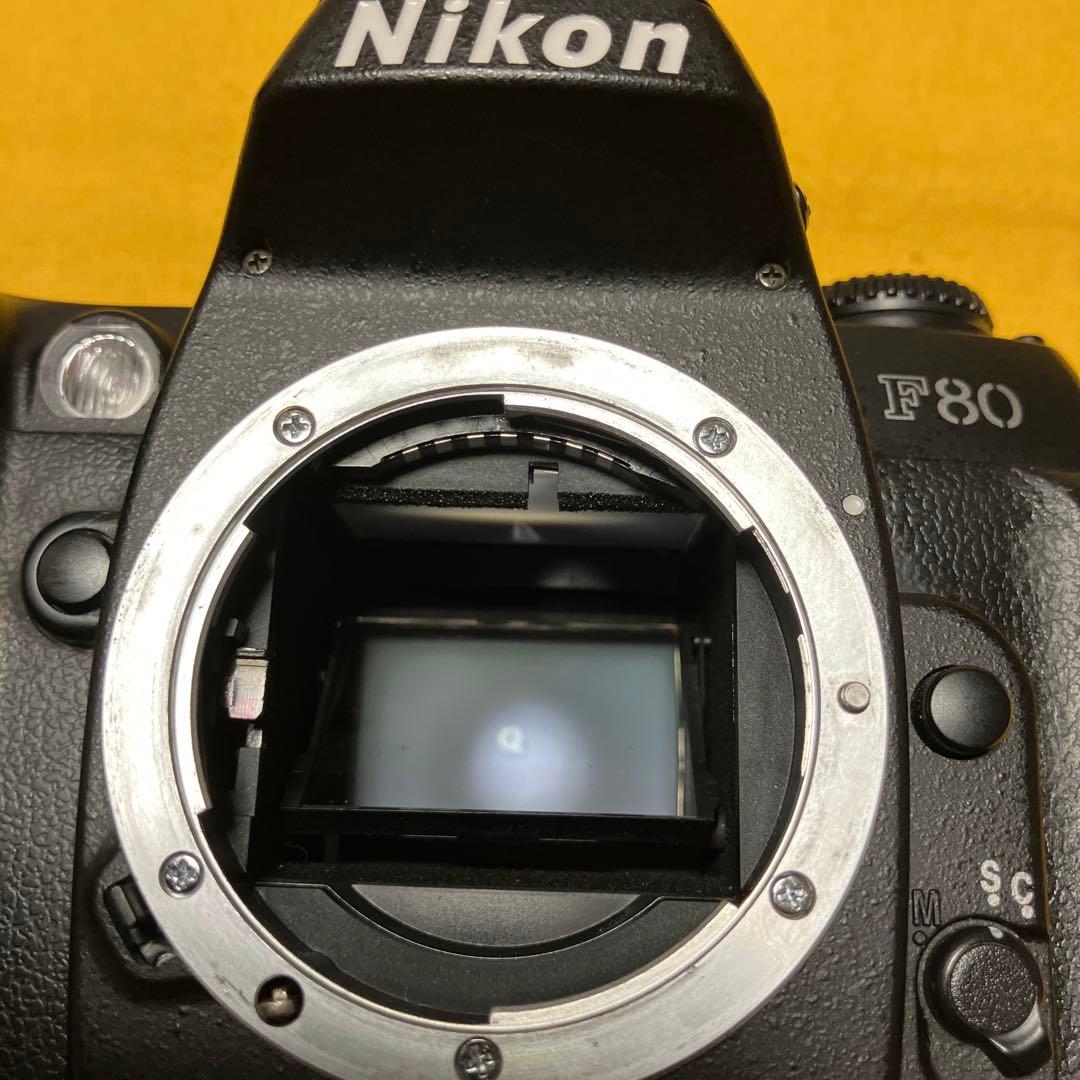 NIKON ニコンF80ボディ +バッテリーケースMB-16付
