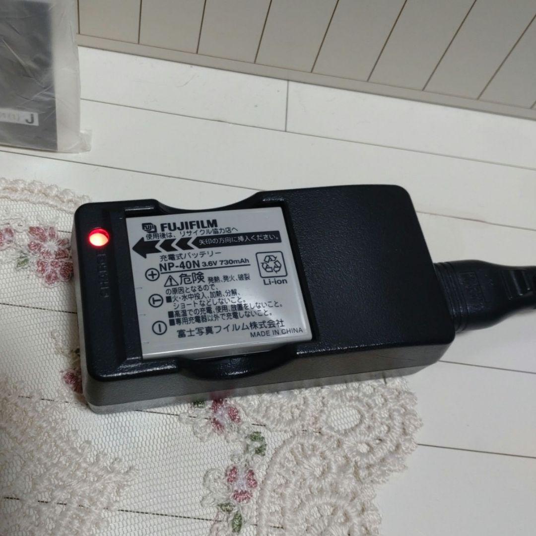 FUJIFILM　FinePix Ｆ460 デジタルカメラ XDカード付