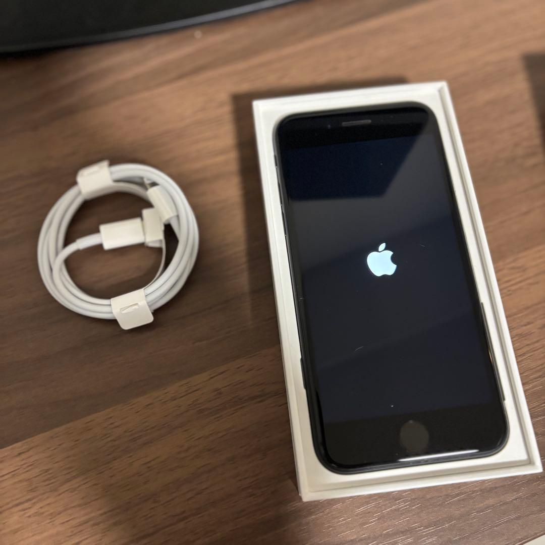 iPhone SE（第2世代） 本体 付属品