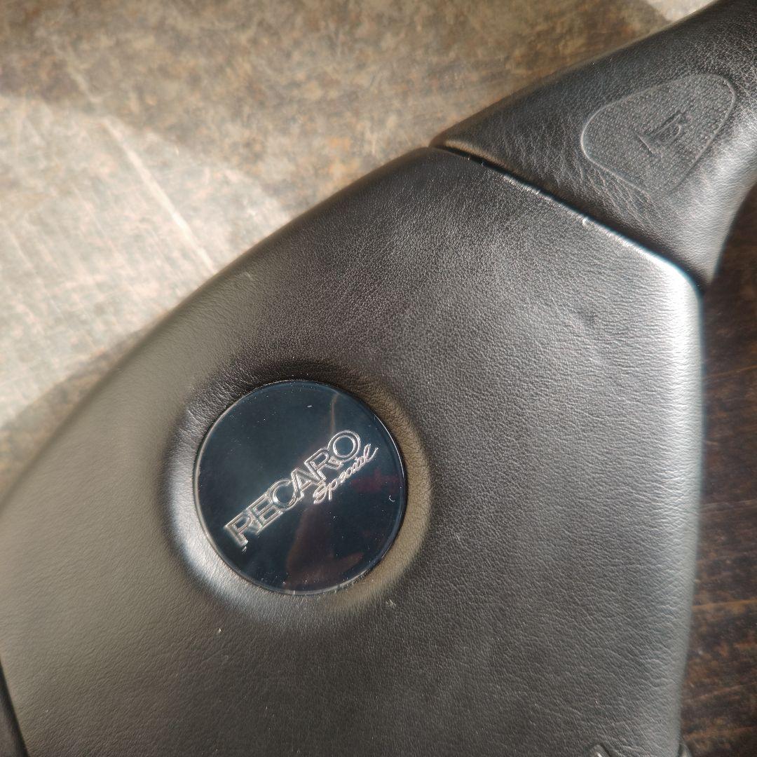 momo RECARO スペシャル黒