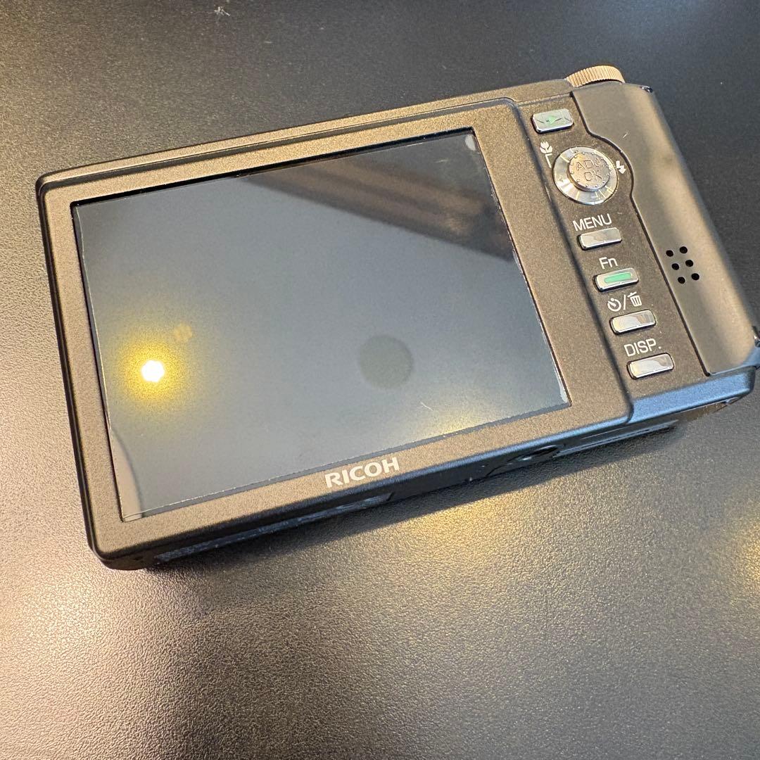 美品　RICOH R10 ブラック コンパクトデジタルカメラ