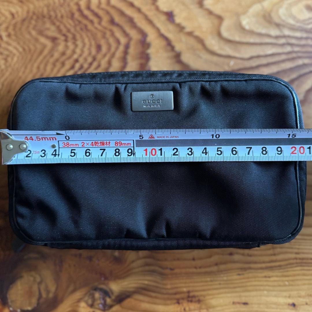 GUCCI トラベルポーチ 化粧ポーチ お薬ポーチ 旅行 持ち歩きサイズ 黒