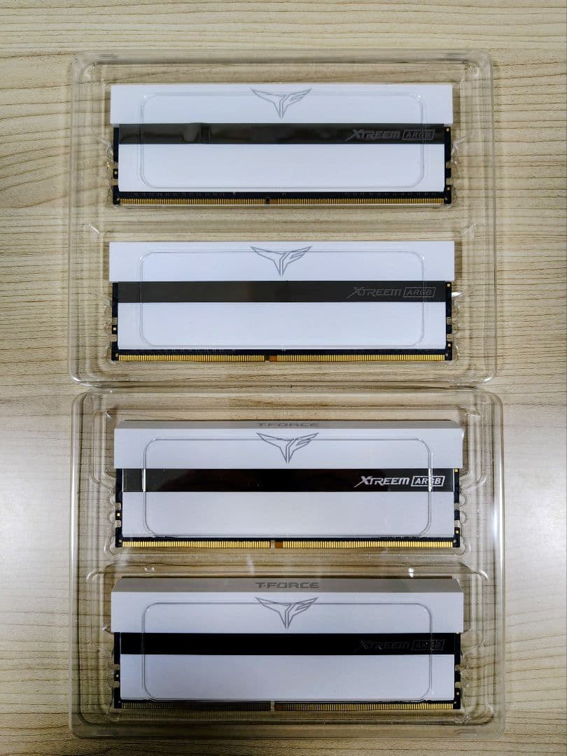 メモリー T-FORCE XTREEM ARGB DDR4 8GBx4(32GB)