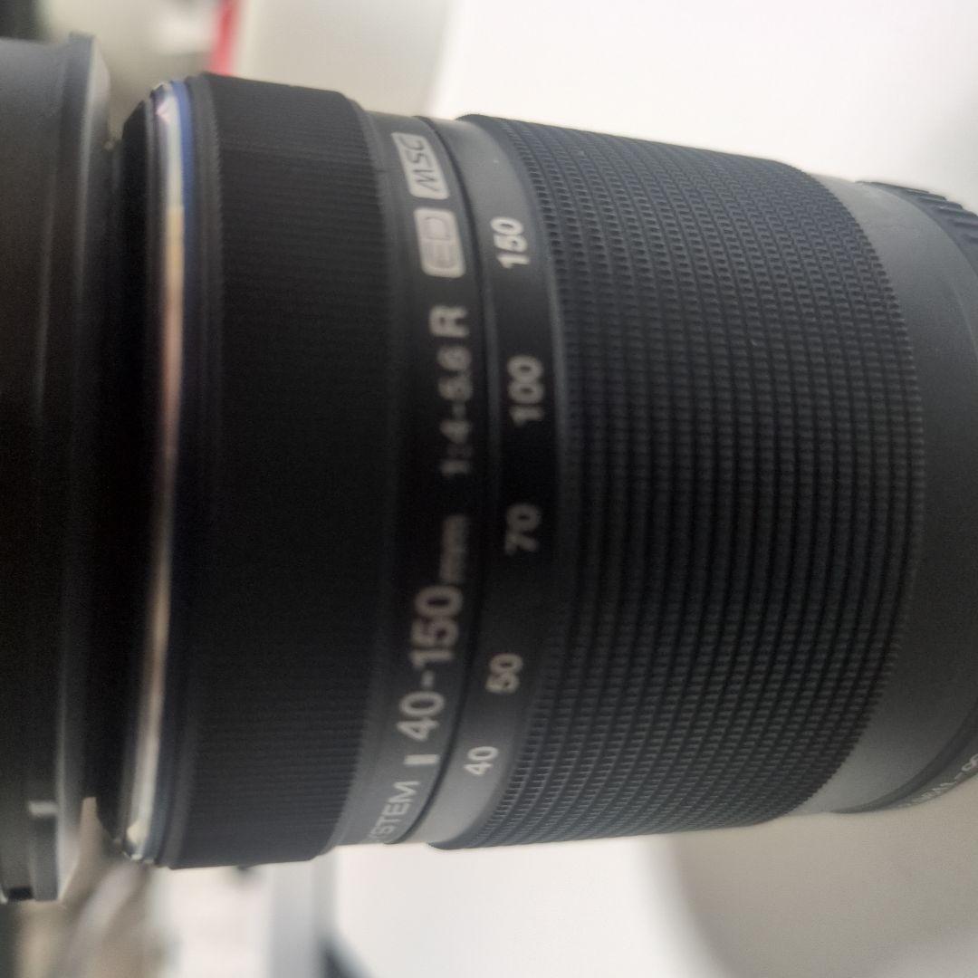 OM SYSTEM 40-150mm ズームレンズ