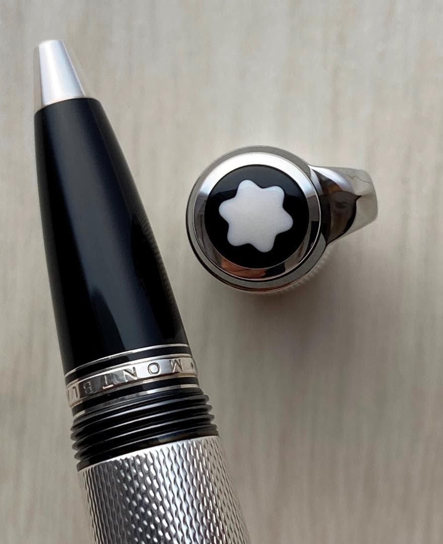 未使用に近い フランス製 モンブラン ボエム ソリテールシルバー ローラーボール