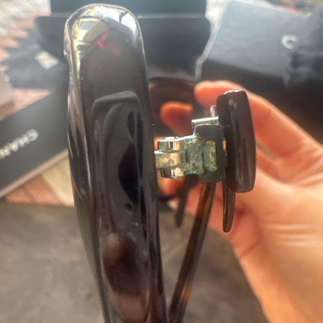 CHANEL ブラウンラウンドサングラス ケース付き