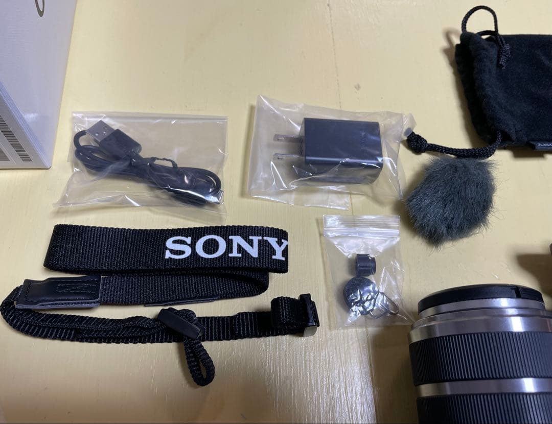 コ*ハ様 【超美品】SONY ZV-E10 ズームレンズ&シューティンググリップ