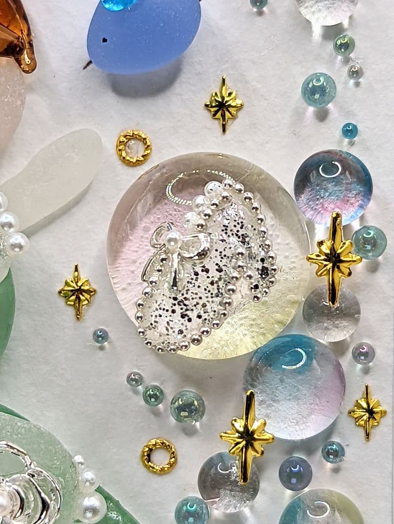 『Wearing a Glass Dreamed of…*』　シーグラスアート